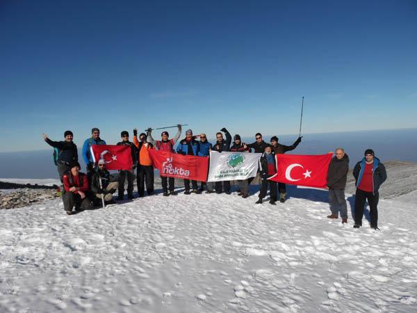 Yıldönümü kutlamak için, Uludağ Zirvesine tırmandılar - Kırıkkale Haber, Son Dakika Kırıkkale Haberleri