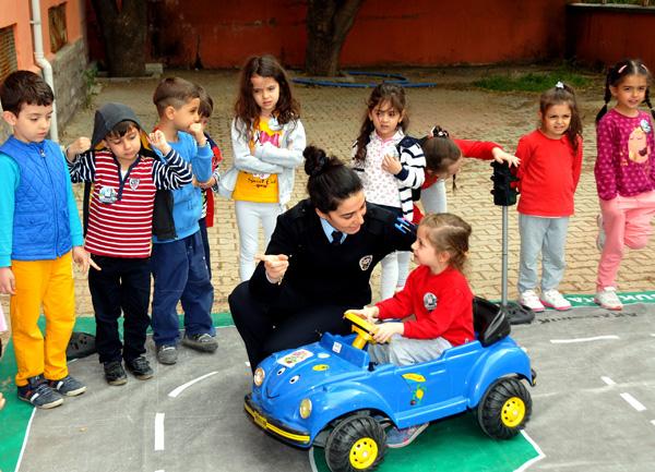 Minik öğrencilere trafik eğitimi - Kırıkkale Haber, Son Dakika Kırıkkale Haberleri