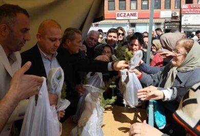 Kırıkkale Belediyesi 25 bin adet ücretsiz fidan dağıtı - Kırıkkale Haber, Son Dakika Kırıkkale Haberleri