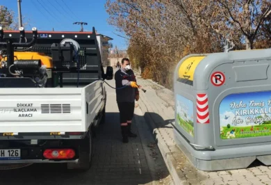 Çöp konteynerleri dezenfekte ediliyor - Kırıkkale Haber, Son Dakika Kırıkkale Haberleri